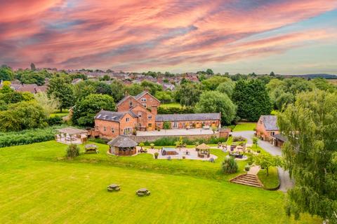 5 bed property, in The Mill In Huncote, £1,500,000