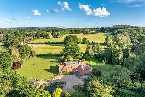 6 bed property, in August Lane, £2,650,000