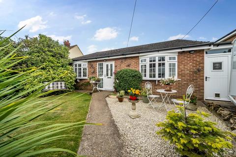 3 bed property, in Mansion Lane, £560,000