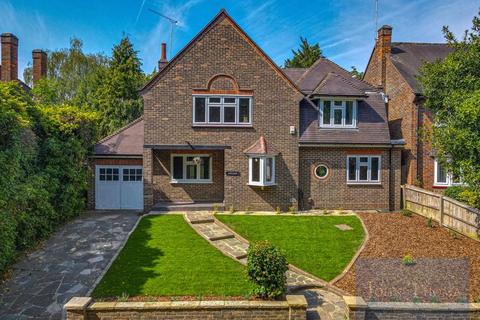 4 bed property, in Brook Way, £1,345,000