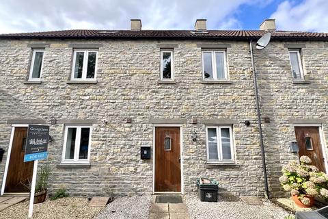 3 bed property, in Langport Road, £255,000