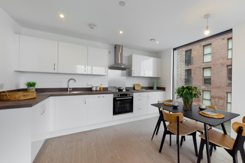 2 bed property, in Liverpool Street, £270,000