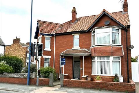 3 bed property, in Station Road, £120,000