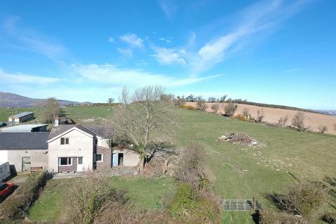 3 bed property, in Cadwgan Eglwysbach Colwyn Bay LL28 5SB, £279,000