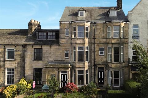 7 bed property, in Marine Road Central, £375,000