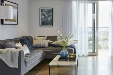 2 bed property, in Jutland Street, £296,000