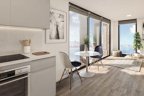 1 bed property, in Quay Central, £130,000