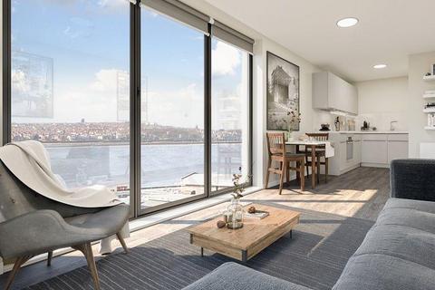 1 bed property, in Quay Central, £140,000