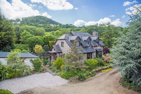 4 bed property, in Teign Village, £950,000