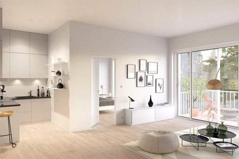1 bed property, in Granby Row, £200,000
