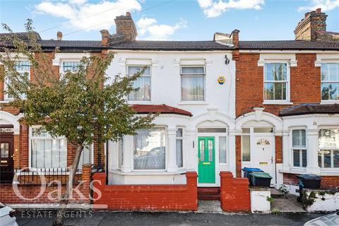 3 bed property, in Aylett Road, £425,000