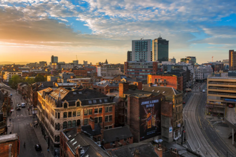 2 bed property, in Lower Mosley Street, £318,000