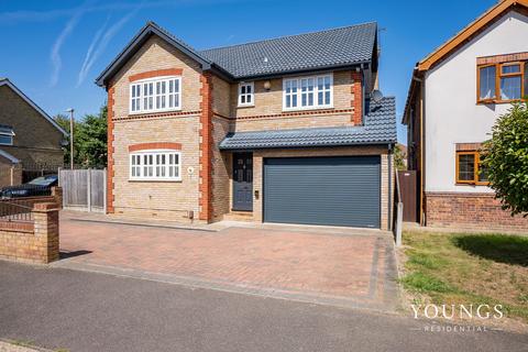 4 bed property, in Papenburg Road, £650,000