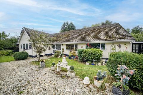4 bed property, in Cherry Trees, £679,999