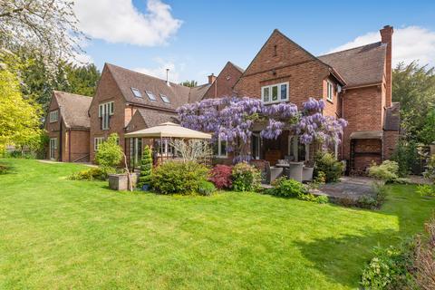 5 bed property, in Old Houghton Road, £1,250,000