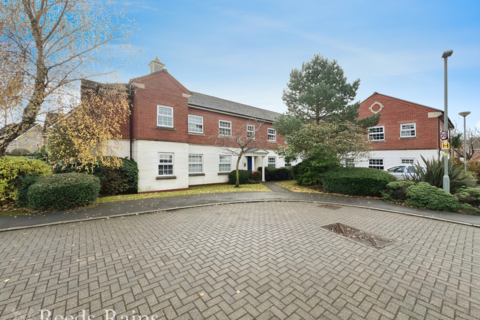 2 bed property, in Oxford Mews, £95,000