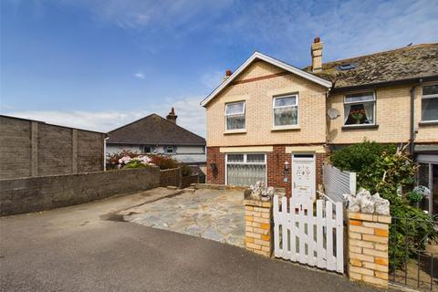 3 bed property, in Wyndthorpe Gardens, £323,400