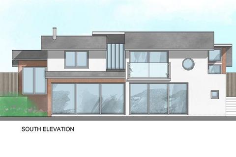 4 bed property, in Crampmoor Lane, £425,000