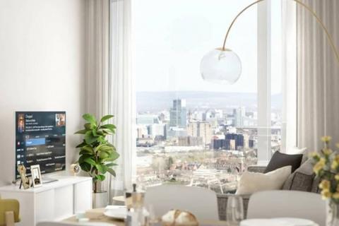 2 bed property, in Michigan Avenue, £274,995