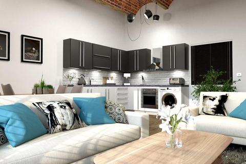 2 bed property, in High Street, £230,000