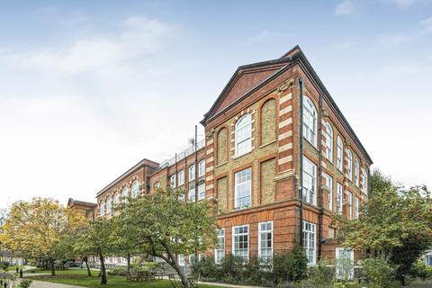 3 bed property, in Searles Road, £1,500,000