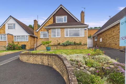 3 bed property, in Elmhurst, £299,950