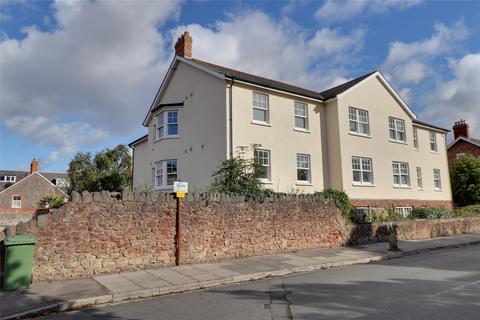 2 bed property, in Tregonwell Road, £160,000