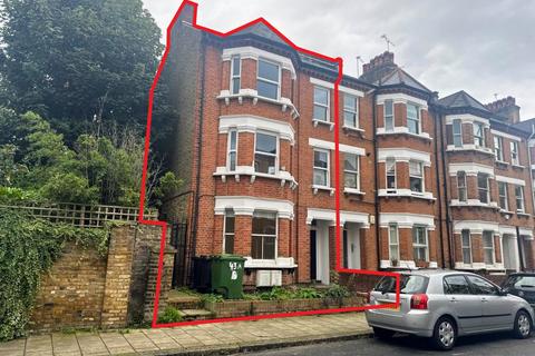 7 bed property, in Hackford Road, £1,500,000