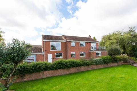 4 bed property, in Mill Lane, £650,000