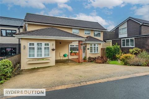 5 bed property, in Tandlewood Park, £575,000