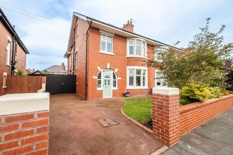 6 bed property, in The Boulevard, £499,950