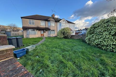 5 bed property, in Manor Avenue, £1,000,000
