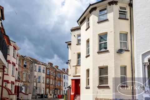 1 bed property, in Purbeck Court, £98,000