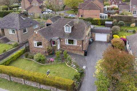 3 bed property, in Green Lane, £550,000
