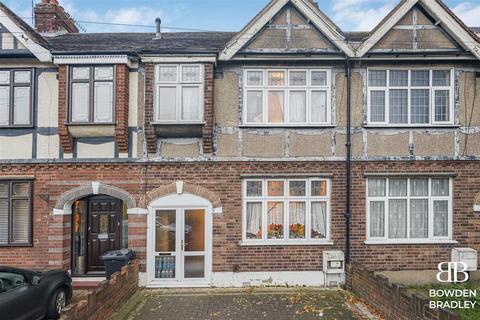 3 bed property, in Huxley Drive, £500,000