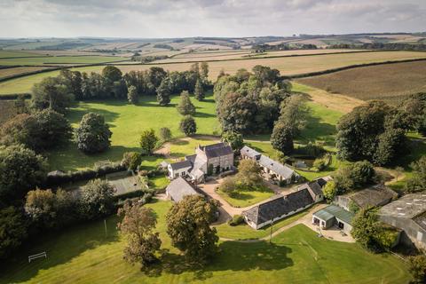 8 bed property, in Piddletrenthide, £2,995,000