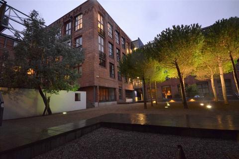 1 bed property, in Britannia Mills, £235,000