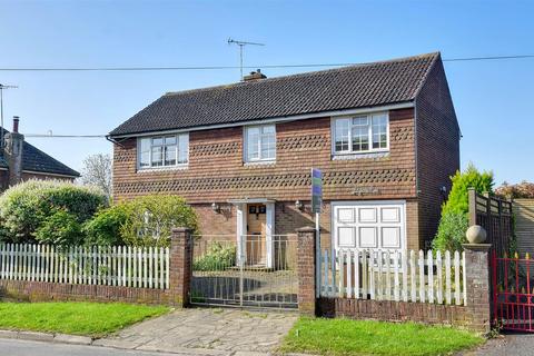 4 bed property, in Maytham Road, £350,000