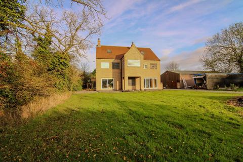 6 bed property, in Padmoor Lane, £475,000