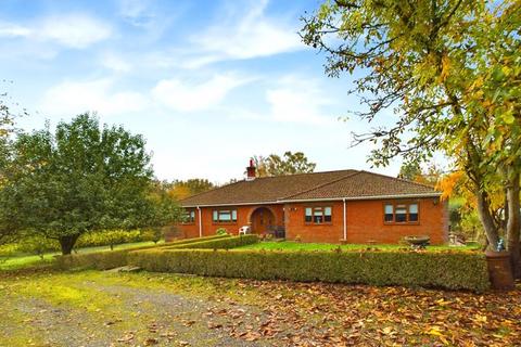 4 bed property, in TANDRIDGE HILL LANE, £1,250,000