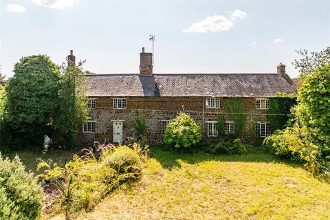 4 bed property, in Regent Street, £525,000