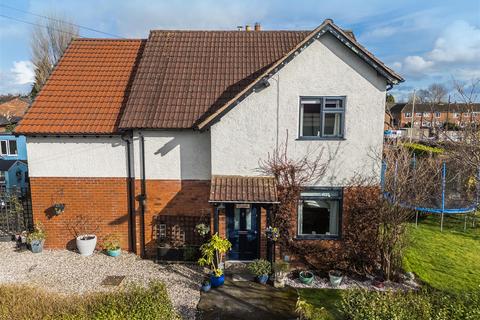 4 bed property, in Monkmoor Road, £395,000