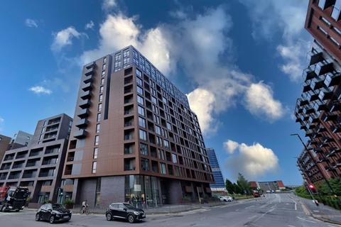 2 bed property, in X1 Landmark, £290,000
