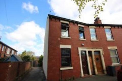 4 bed property, in Stocks Road, £148,000