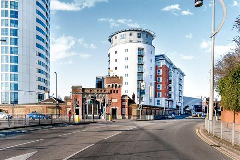 2 bed property, in Gunwharf Quays, £170,000
