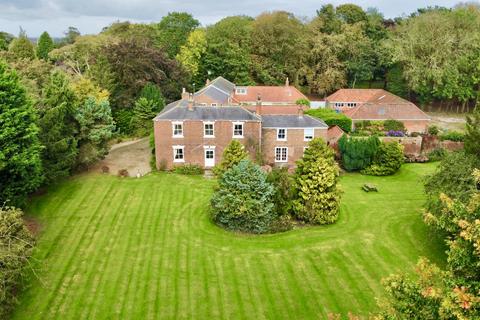 4 bed property, in Rise Road, £850,000