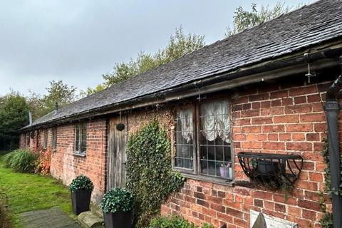 3 bed property, in Pool Quay, £340,000