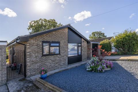 3 bed property, in Barons Close, £315,000