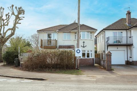 4 bed property, in Beach Road West, £599,950