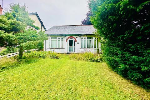 3 bed property, in Wolverhampton Road, £299,950